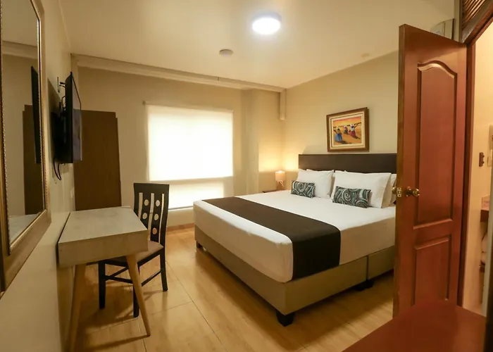 Epiqus Hotel