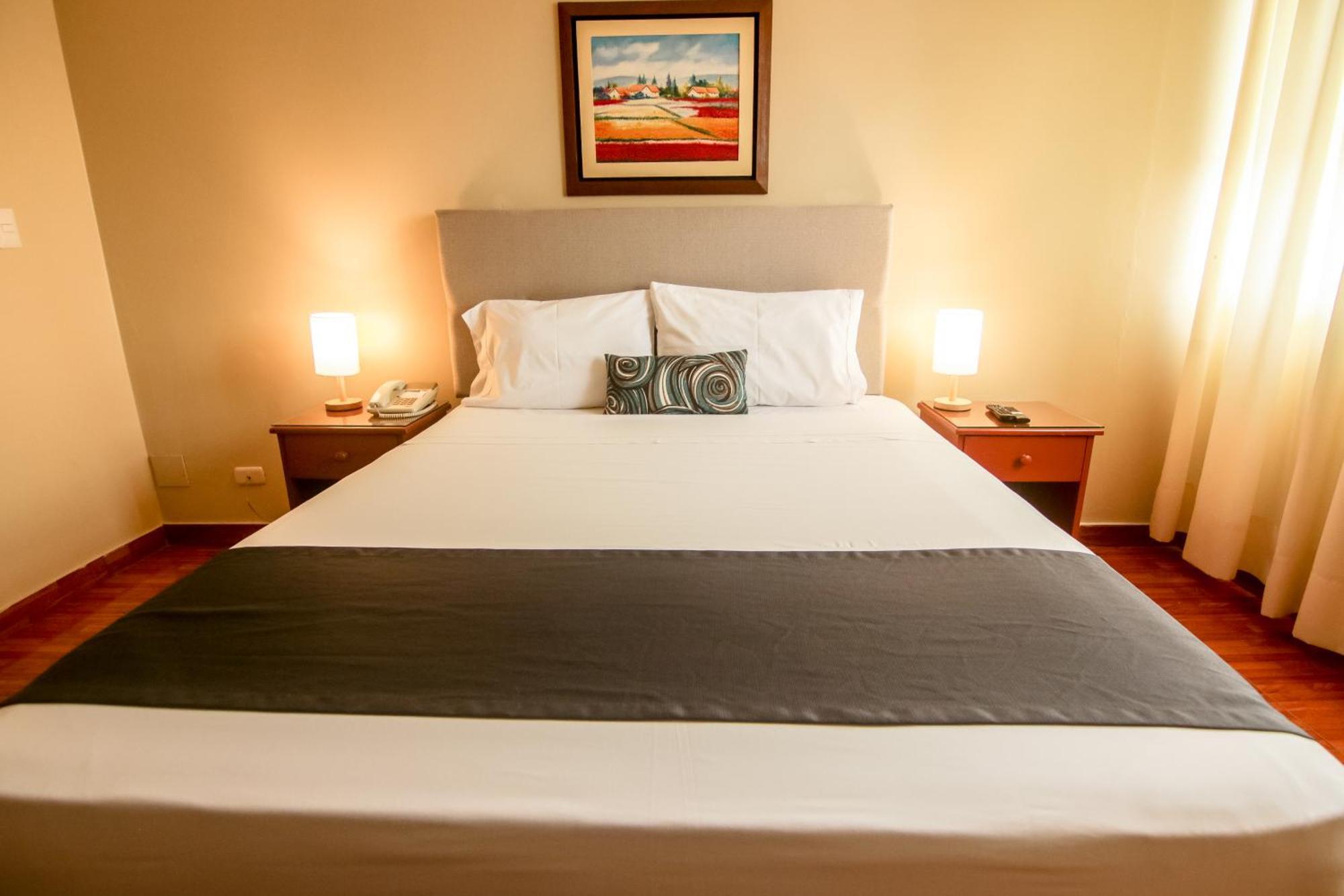 Epiqus Hotel