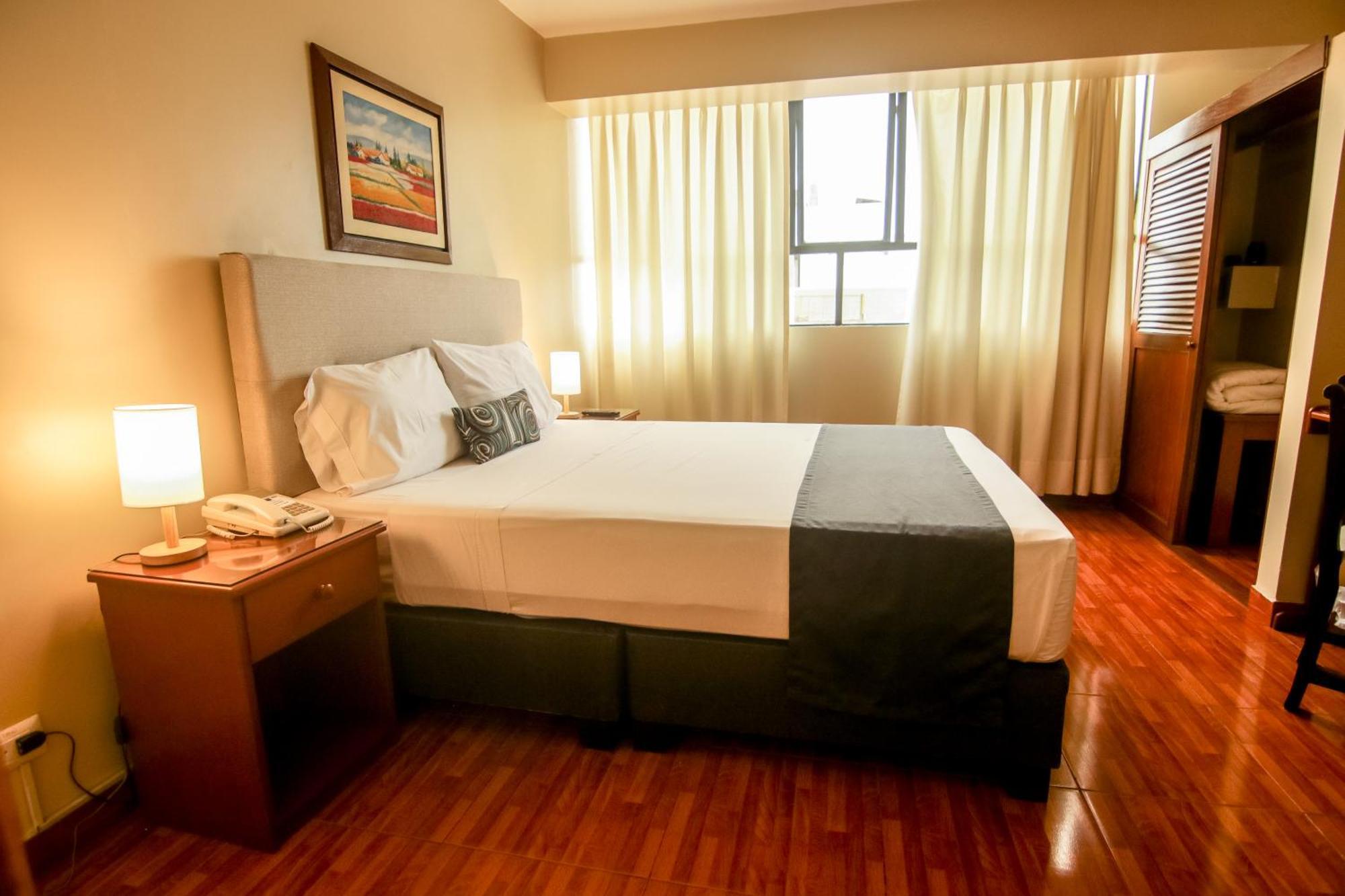 Hotel Epiqus 3*